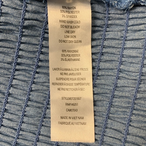 Unbranded blue crop top with stretch, elasticized back, denim look - Picture 4 of 9